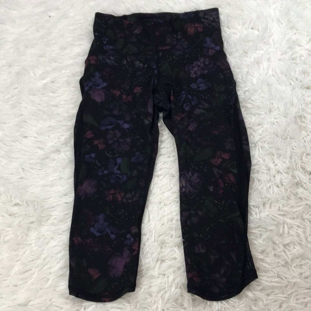 Lululemon Train Times Crop (17")Frozen Flourish